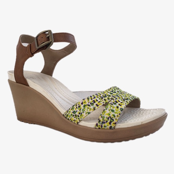 Croc’s Leigh II Ankle Strap Wedge Sandal - Picture 3 of 13